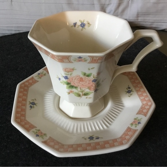 Nikko Japan Classic Collection Cameo Rose Cup and Saucer - Picture 5 of 5